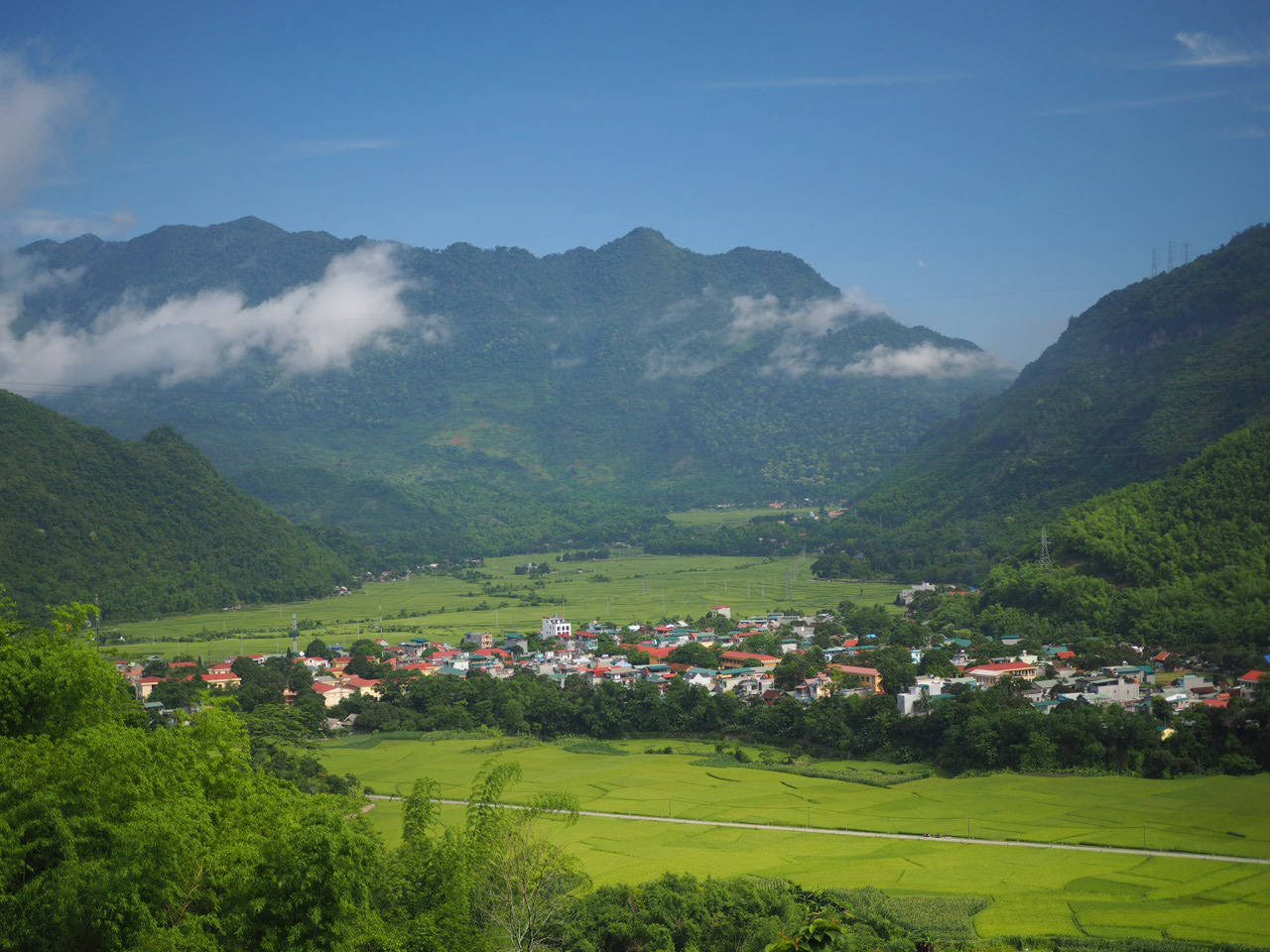 Xam Tang lake