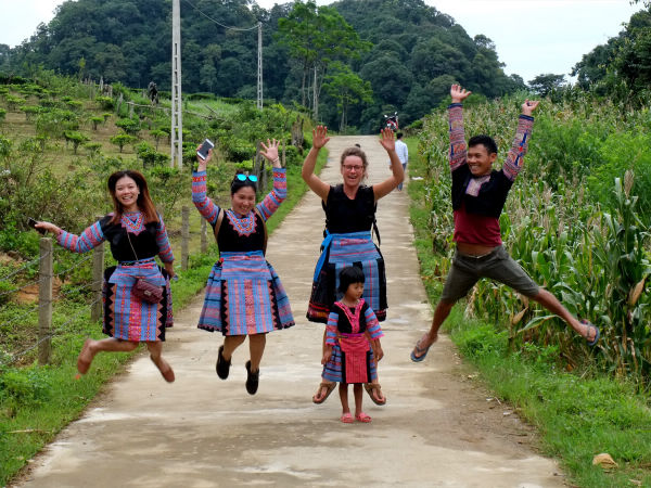 Mai Chau Pa Co Hmong ethnic 